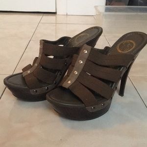 jessica simpson olive green  heels